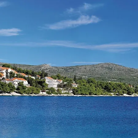 In Rogoznica With 4 Bedrooms, Wifi And Private Swimming Pool