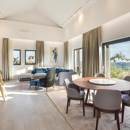 In Rogoznica With 4 Bedrooms, Wifi And Private Swimming Pool Hébergement de vacances Rogoznica (Sibenik-Knin)